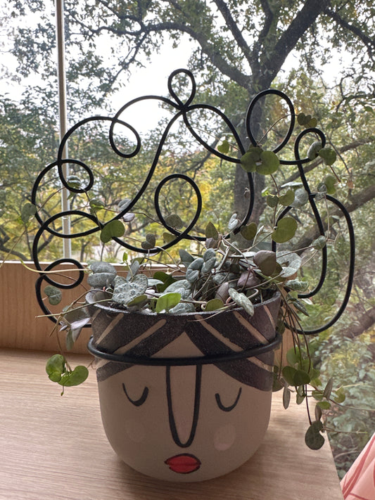 Maceta Mujer Cara Trellis